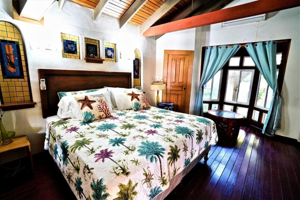 The Dock Resort Over Water Retreat เวสต์เอนด์ ภายนอก รูปภาพ